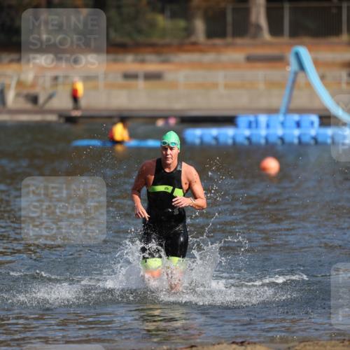 14.09.2025 - Stadtparktriathlon Michael Strokosch http://msf.ph/oto/8869829 14.09.2025 11:08:12 Schwimmen 973 meine-sportfotos.de