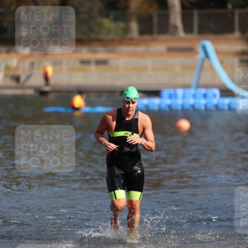 14.09.2025 - Stadtparktriathlon Michael Strokosch http://msf.ph/oto/8869841 14.09.2025 11:08:14 Schwimmen 973 meine-sportfotos.de