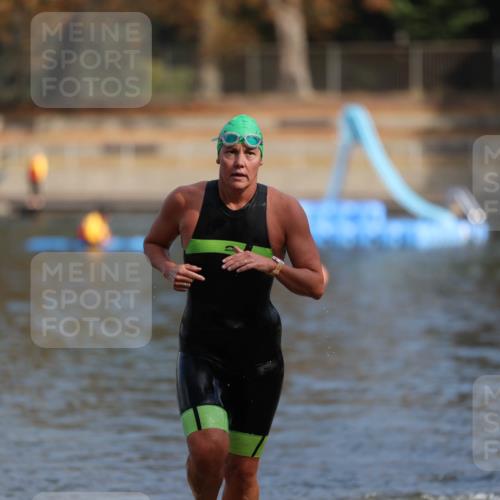 14.09.2025 - Stadtparktriathlon Michael Strokosch http://msf.ph/oto/8869845 14.09.2025 11:08:16 Schwimmen 973 meine-sportfotos.de