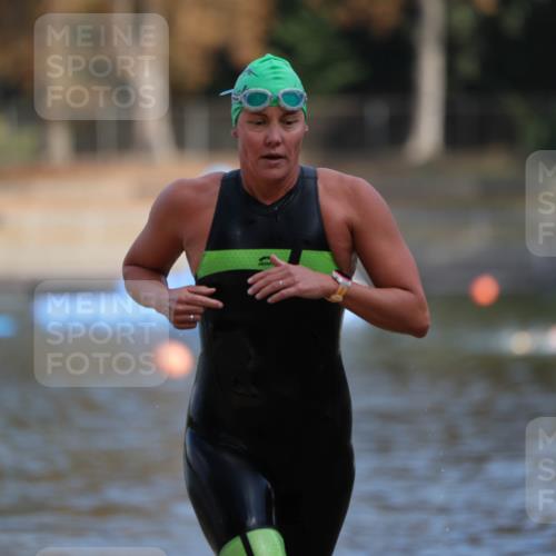14.09.2025 - Stadtparktriathlon Michael Strokosch http://msf.ph/oto/8869848 14.09.2025 11:08:17 Schwimmen 973 meine-sportfotos.de