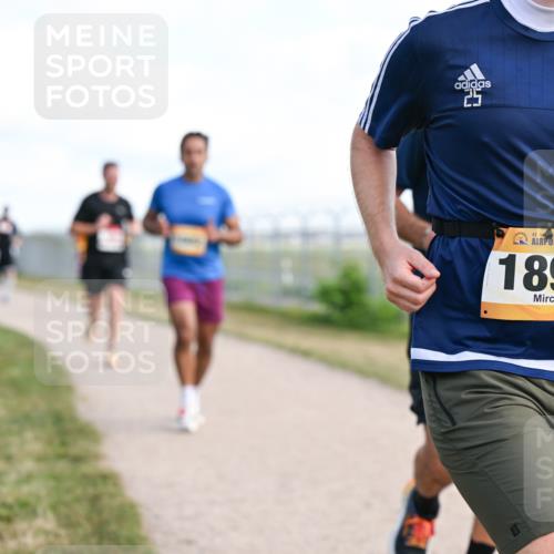 14.09.2025 - Airport Race Dr. Thomas Lammeyer http://msf.ph/oto/8869850 14.09.2025 12:14:16 Laufen 25, 42, 1897 meine-sportfotos.de