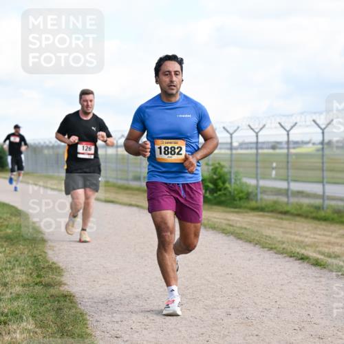 14.09.2025 - Airport Race Dr. Thomas Lammeyer http://msf.ph/oto/8869862 14.09.2025 12:14:17 Laufen 126, 1882 meine-sportfotos.de