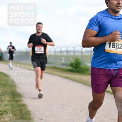 14.09.2025 - Airport Race Dr. Thomas Lammeyer http://msf.ph/oto/8869874 14.09.2025 12:14:18 Laufen 126, 1882 meine-sportfotos.de