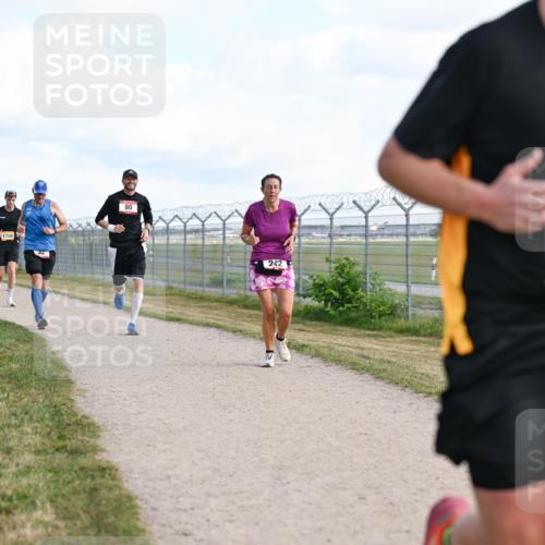 14.09.2025 - Airport Race Dr. Thomas Lammeyer http://msf.ph/oto/8869898 14.09.2025 12:14:20 Laufen 1708, 80, 242, 126 meine-sportfotos.de