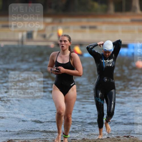 14.09.2025 - Stadtparktriathlon Michael Strokosch http://msf.ph/oto/8869906 14.09.2025 11:09:54 Schwimmen 940, 1016 meine-sportfotos.de