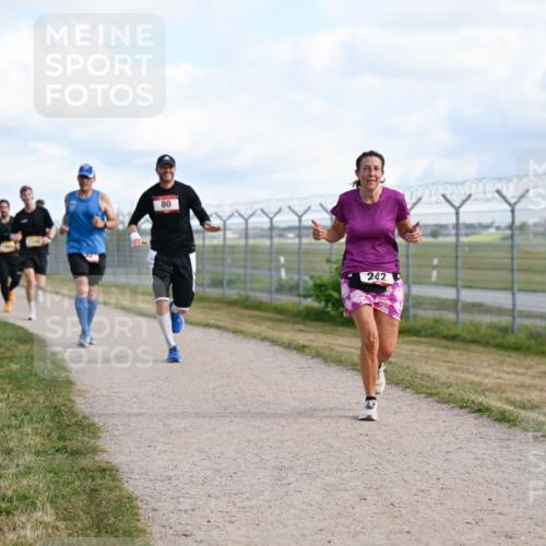 14.09.2025 - Airport Race Dr. Thomas Lammeyer http://msf.ph/oto/8869921 14.09.2025 12:14:21 Laufen 80, 242 meine-sportfotos.de
