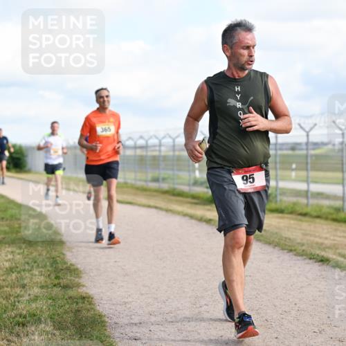 14.09.2025 - Airport Race Dr. Thomas Lammeyer http://msf.ph/oto/8870119 14.09.2025 12:14:34 Laufen 365, 95 meine-sportfotos.de