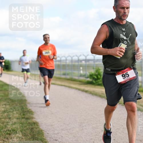 14.09.2025 - Airport Race Dr. Thomas Lammeyer http://msf.ph/oto/8870127 14.09.2025 12:14:35 Laufen 95 meine-sportfotos.de
