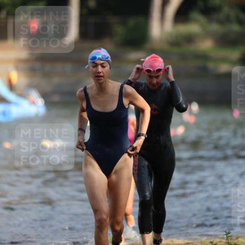 14.09.2025 - Stadtparktriathlon Michael Strokosch http://msf.ph/oto/8870144 14.09.2025 11:12:04 Schwimmen 930, 955, 993, 1011 meine-sportfotos.de