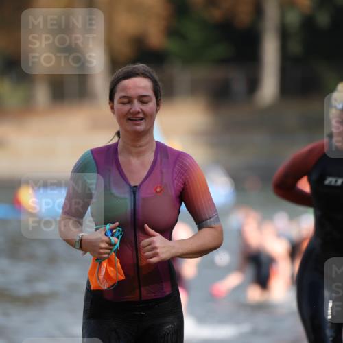 14.09.2025 - Stadtparktriathlon Michael Strokosch http://msf.ph/oto/8870202 14.09.2025 11:12:36 Schwimmen 932, 934, 976, 979, 1015 meine-sportfotos.de