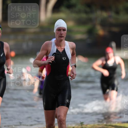 14.09.2025 - Stadtparktriathlon Michael Strokosch http://msf.ph/oto/8870404 14.09.2025 11:13:40 Schwimmen 937, 938, 960, 981, 982 meine-sportfotos.de