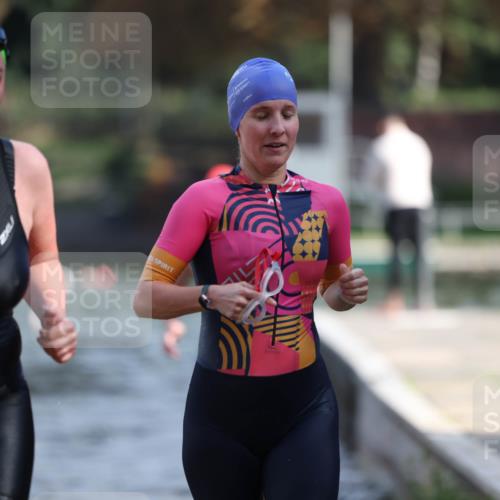 14.09.2025 - Stadtparktriathlon Michael Strokosch http://msf.ph/oto/8870416 14.09.2025 11:13:43 Schwimmen 937, 938, 960, 981, 982 meine-sportfotos.de