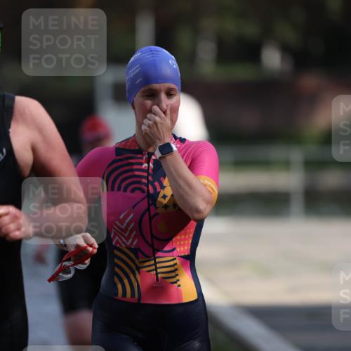 14.09.2025 - Stadtparktriathlon Michael Strokosch http://msf.ph/oto/8870419 14.09.2025 11:13:43 Schwimmen 937, 938, 960, 981, 982 meine-sportfotos.de