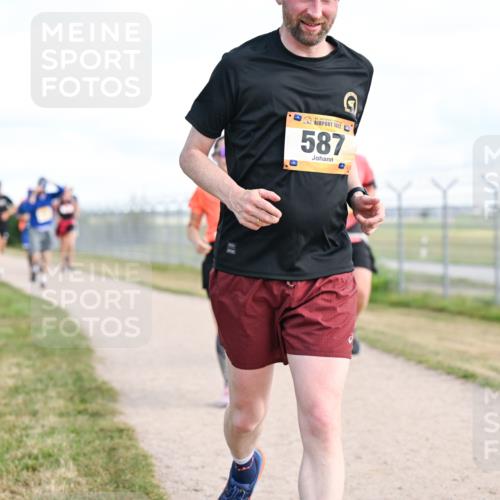 14.09.2025 - Airport Race Dr. Thomas Lammeyer http://msf.ph/oto/8870425 14.09.2025 12:14:54 Laufen 00, 587, 202 meine-sportfotos.de