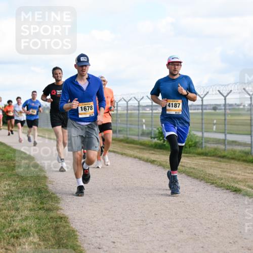 14.09.2025 - Airport Race Dr. Thomas Lammeyer http://msf.ph/oto/8870492 14.09.2025 12:14:59 Laufen 1678, 1678, 4187, 4187 meine-sportfotos.de