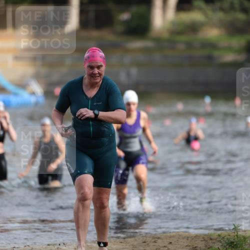 14.09.2025 - Stadtparktriathlon Michael Strokosch http://msf.ph/oto/8870523 14.09.2025 11:14:27 Schwimmen 939, 941, 997 meine-sportfotos.de