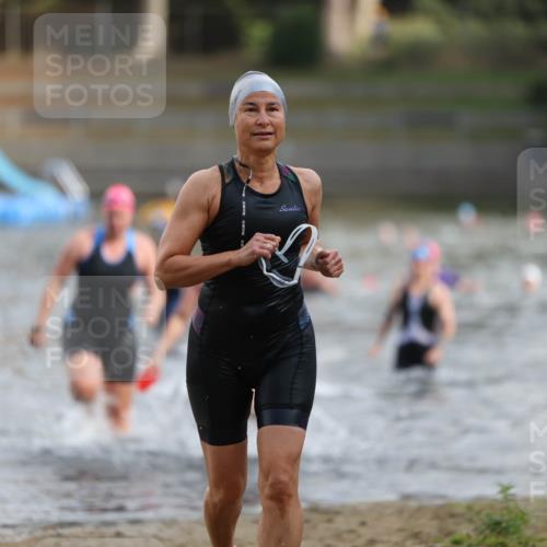 14.09.2025 - Stadtparktriathlon Michael Strokosch http://msf.ph/oto/8870555 14.09.2025 11:14:38 Schwimmen 946, 957, 958, 966, 970 meine-sportfotos.de