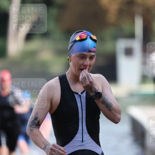 14.09.2025 - Stadtparktriathlon Michael Strokosch http://msf.ph/oto/8870586 14.09.2025 11:14:51 Schwimmen 936, 952, 957, 958, 963 meine-sportfotos.de