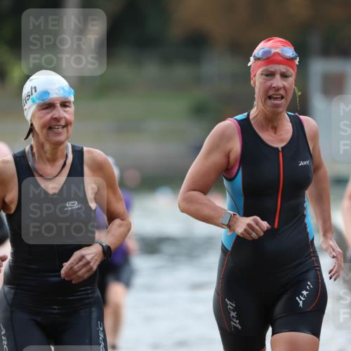 14.09.2025 - Stadtparktriathlon Michael Strokosch http://msf.ph/oto/8870634 14.09.2025 11:15:06 Schwimmen 948, 974, 980, 998, 1008, 1014 meine-sportfotos.de