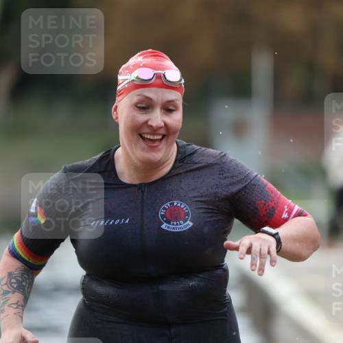 14.09.2025 - Stadtparktriathlon Michael Strokosch http://msf.ph/oto/8870657 14.09.2025 11:15:12 Schwimmen 948, 1008 meine-sportfotos.de