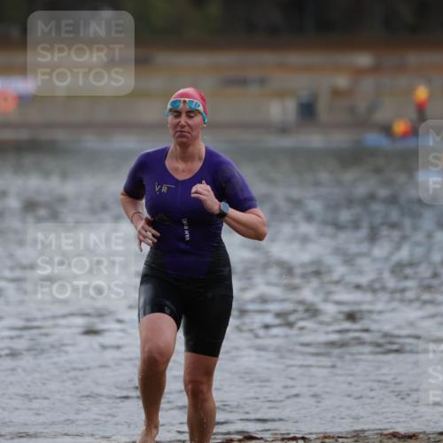 14.09.2025 - Stadtparktriathlon Michael Strokosch http://msf.ph/oto/8870674 14.09.2025 11:15:37 Schwimmen 972, 994 meine-sportfotos.de