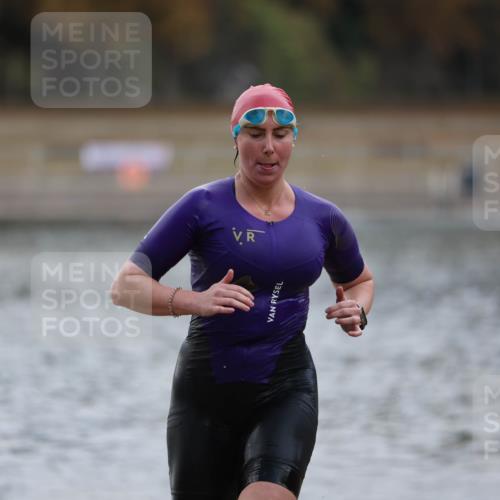 14.09.2025 - Stadtparktriathlon Michael Strokosch http://msf.ph/oto/8870680 14.09.2025 11:15:38 Schwimmen 972, 994 meine-sportfotos.de