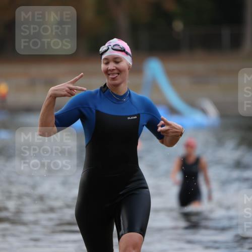 14.09.2025 - Stadtparktriathlon Michael Strokosch http://msf.ph/oto/8870700 14.09.2025 11:15:43 Schwimmen 924, 994, 1005 meine-sportfotos.de