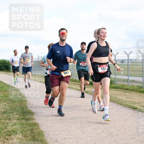 14.09.2025 - Airport Race Dr. Thomas Lammeyer http://msf.ph/oto/8870708 14.09.2025 12:15:12 Laufen 2016, 1672, 941, 172, 161 meine-sportfotos.de