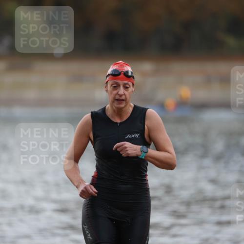 14.09.2025 - Stadtparktriathlon Michael Strokosch http://msf.ph/oto/8870739 14.09.2025 11:15:55 Schwimmen 924, 1005 meine-sportfotos.de