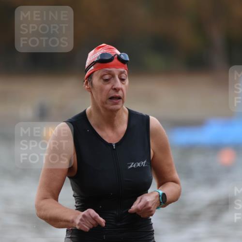 14.09.2025 - Stadtparktriathlon Michael Strokosch http://msf.ph/oto/8870746 14.09.2025 11:15:57 Schwimmen 1005 meine-sportfotos.de