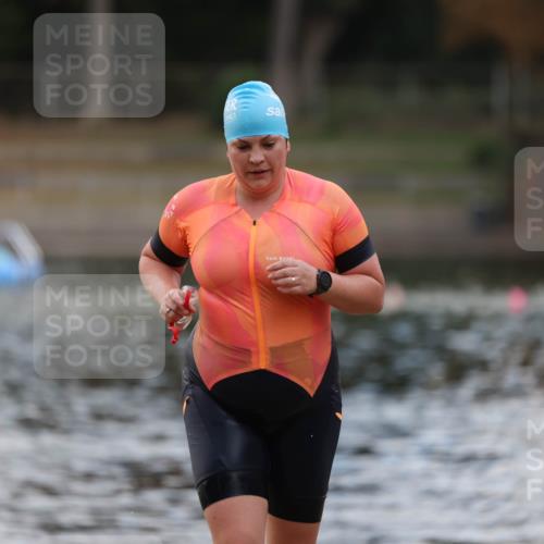 14.09.2025 - Stadtparktriathlon Michael Strokosch http://msf.ph/oto/8870761 14.09.2025 11:16:23 Schwimmen 986 meine-sportfotos.de