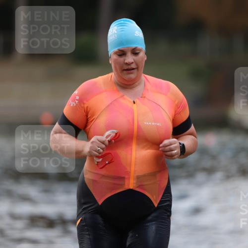 14.09.2025 - Stadtparktriathlon Michael Strokosch http://msf.ph/oto/8870767 14.09.2025 11:16:24 Schwimmen 986 meine-sportfotos.de