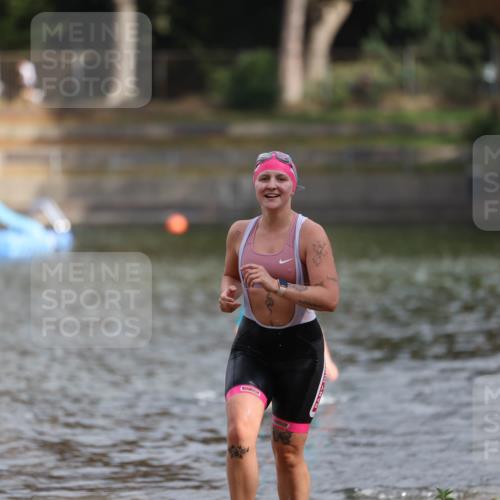 14.09.2025 - Stadtparktriathlon Michael Strokosch http://msf.ph/oto/8870780 14.09.2025 11:17:28 Schwimmen 931 meine-sportfotos.de