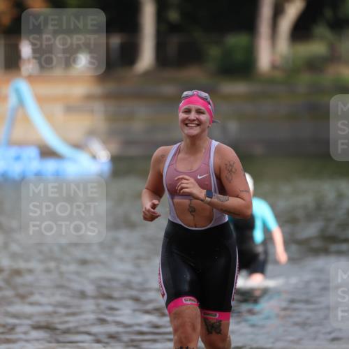 14.09.2025 - Stadtparktriathlon Michael Strokosch http://msf.ph/oto/8870783 14.09.2025 11:17:29 Schwimmen 931 meine-sportfotos.de