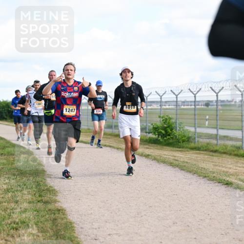 14.09.2025 - Airport Race Dr. Thomas Lammeyer http://msf.ph/oto/8870871 14.09.2025 12:15:24 Laufen 11, 1983, 1018, 1247, 236 meine-sportfotos.de