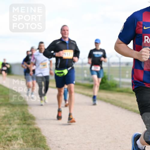 14.09.2025 - Airport Race Dr. Thomas Lammeyer http://msf.ph/oto/8870911 14.09.2025 12:15:26 Laufen 112, 42, 1247 meine-sportfotos.de