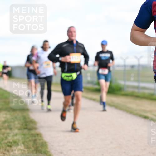 14.09.2025 - Airport Race Dr. Thomas Lammeyer http://msf.ph/oto/8870913 14.09.2025 12:15:26 Laufen 42, 1247 meine-sportfotos.de
