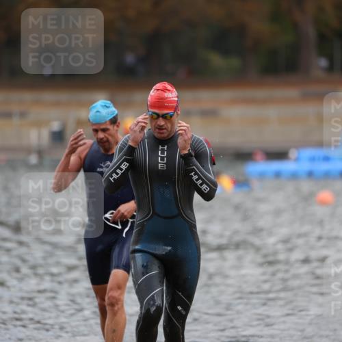14.09.2025 - Stadtparktriathlon Michael Strokosch http://msf.ph/oto/8870944 14.09.2025 11:29:48 Schwimmen 1035, 1036, 1097 meine-sportfotos.de