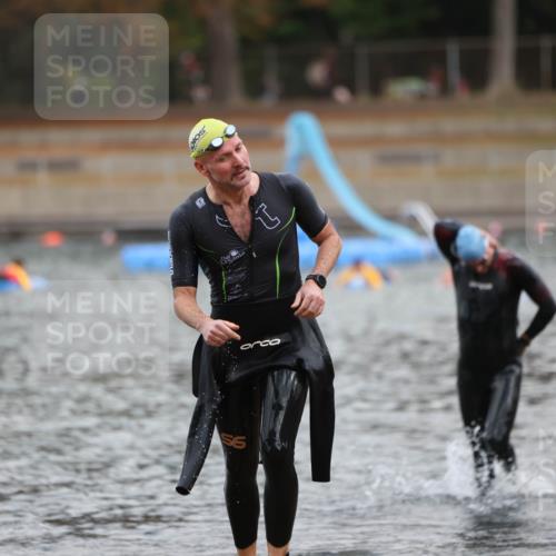 14.09.2025 - Stadtparktriathlon Michael Strokosch http://msf.ph/oto/8870975 14.09.2025 11:30:02 Schwimmen 1083, 1113 meine-sportfotos.de