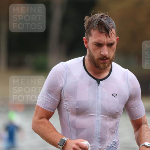 14.09.2025 - Stadtparktriathlon Michael Strokosch http://msf.ph/oto/8871012 14.09.2025 11:30:21 Schwimmen 1023 meine-sportfotos.de