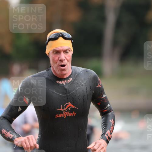 14.09.2025 - Stadtparktriathlon Michael Strokosch http://msf.ph/oto/8871185 14.09.2025 11:31:43 Schwimmen 1025, 1039, 1062, 1107 meine-sportfotos.de