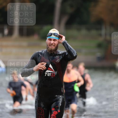14.09.2025 - Stadtparktriathlon Michael Strokosch http://msf.ph/oto/8871213 14.09.2025 11:31:53 Schwimmen 1033, 1039, 1040, 1043, 1077, 1080, 1091, 1107 meine-sportfotos.de