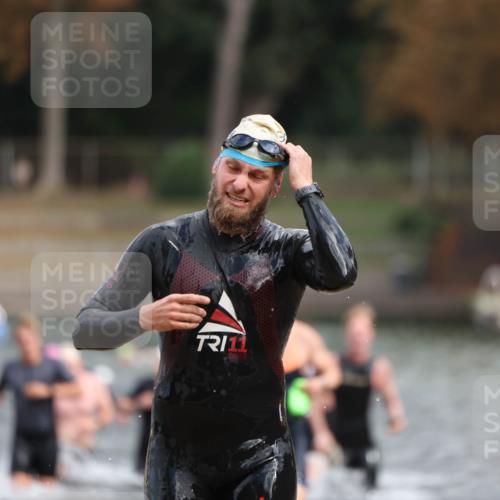 14.09.2025 - Stadtparktriathlon Michael Strokosch http://msf.ph/oto/8871216 14.09.2025 11:31:54 Schwimmen 1033, 1040, 1043, 1077, 1080, 1091, 1102, 1107 meine-sportfotos.de