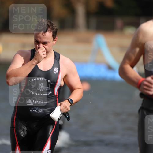 14.09.2025 - Stadtparktriathlon Michael Strokosch http://msf.ph/oto/8871256 14.09.2025 11:32:07 Schwimmen 1033, 1040, 1046, 1047, 1073, 1080, 1102 meine-sportfotos.de