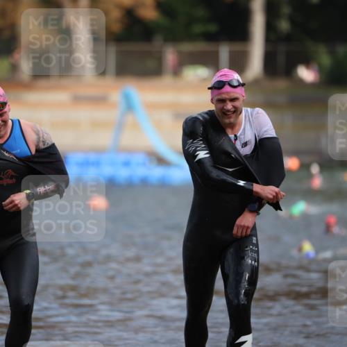 14.09.2025 - Stadtparktriathlon Michael Strokosch http://msf.ph/oto/8871269 14.09.2025 11:32:12 Schwimmen 1046, 1047, 1073 meine-sportfotos.de