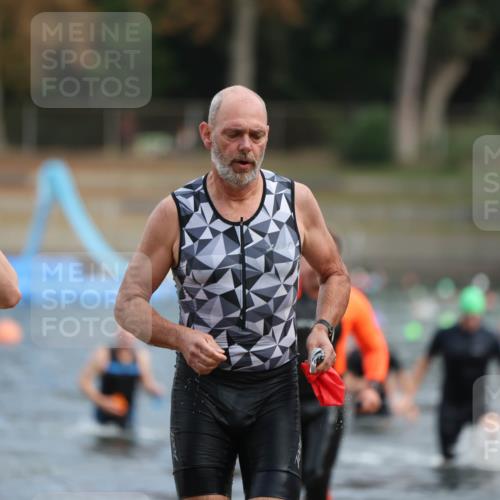 14.09.2025 - Stadtparktriathlon Michael Strokosch http://msf.ph/oto/8871308 14.09.2025 11:32:35 Schwimmen 1031, 1063, 1064, 1086, 1087, 1088 meine-sportfotos.de