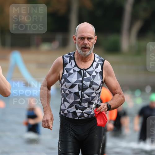 14.09.2025 - Stadtparktriathlon Michael Strokosch http://msf.ph/oto/8871312 14.09.2025 11:32:35 Schwimmen 1031, 1063, 1064, 1086, 1087, 1088 meine-sportfotos.de
