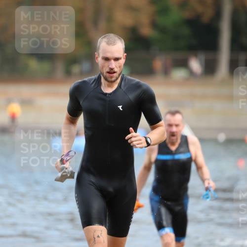 14.09.2025 - Stadtparktriathlon Michael Strokosch http://msf.ph/oto/8871327 14.09.2025 11:32:43 Schwimmen 1026, 1031, 1063, 1086, 1087 meine-sportfotos.de