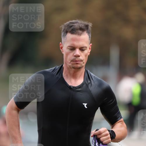 14.09.2025 - Stadtparktriathlon Michael Strokosch http://msf.ph/oto/8871354 14.09.2025 11:32:51 Schwimmen 1026, 1053 meine-sportfotos.de