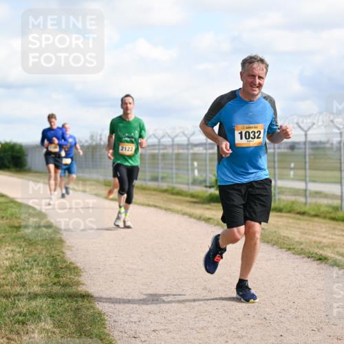14.09.2025 - Airport Race Dr. Thomas Lammeyer http://msf.ph/oto/8871384 14.09.2025 12:15:58 Laufen 2122, 1032 meine-sportfotos.de